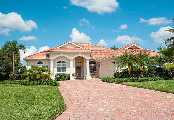 Best Decorative Driveway Pavers  in Clinton, IA