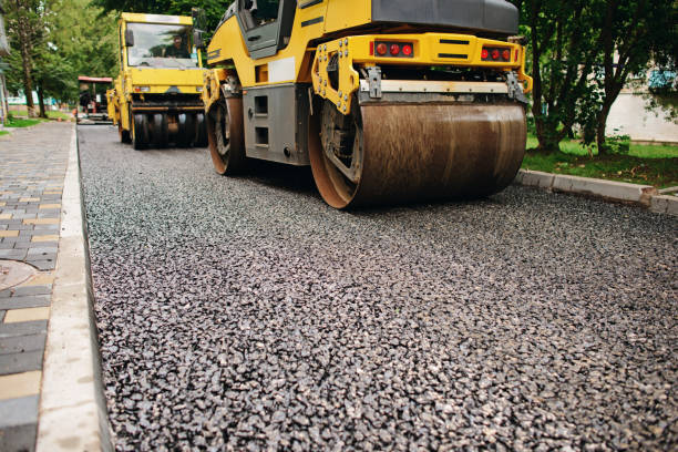 Best Custom Driveway Pavers  in Clinton, IA